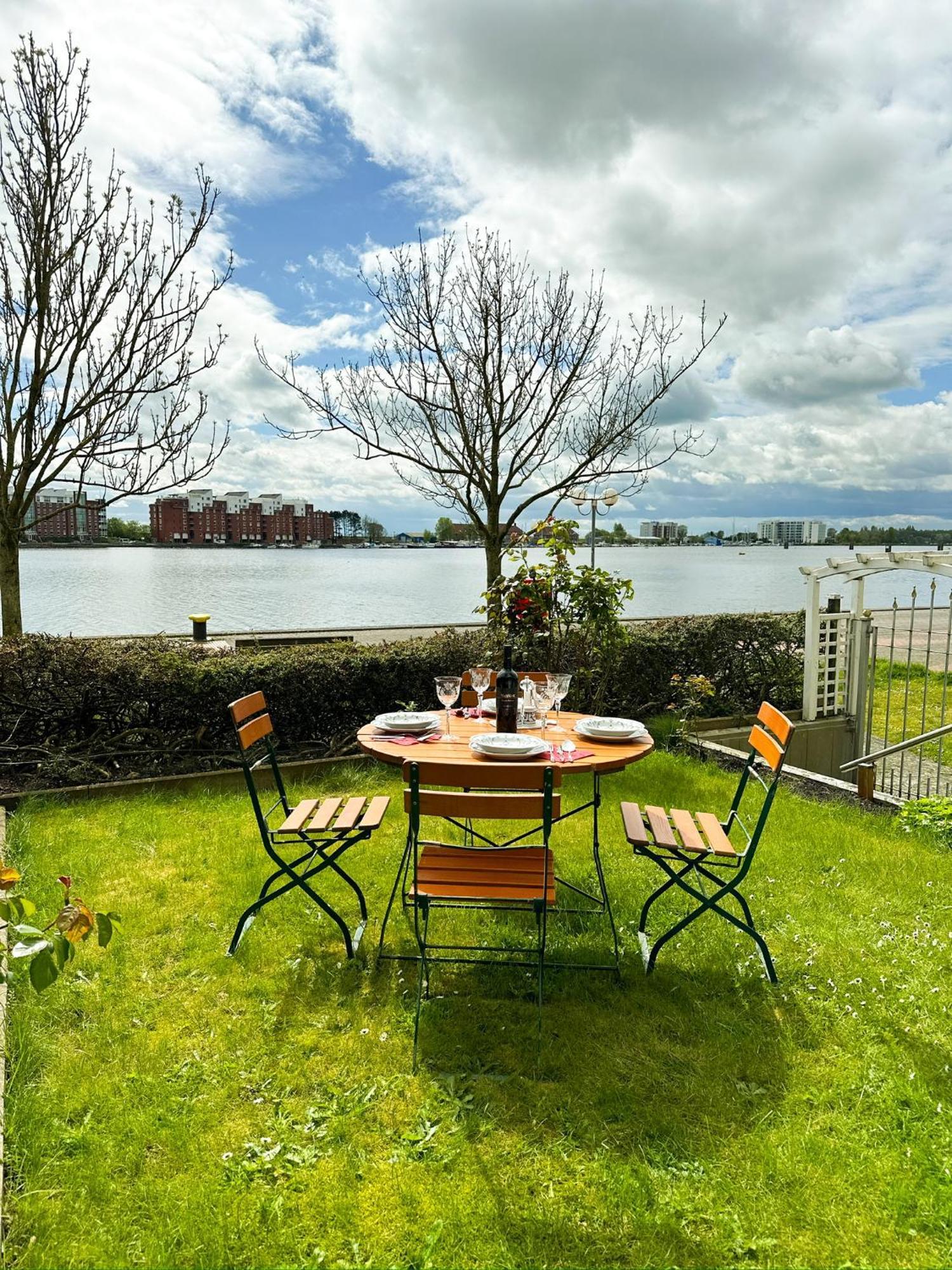 Havenblick Apartment *